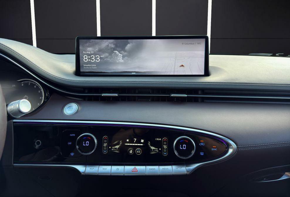 2022 Genesis GV70 Image 18