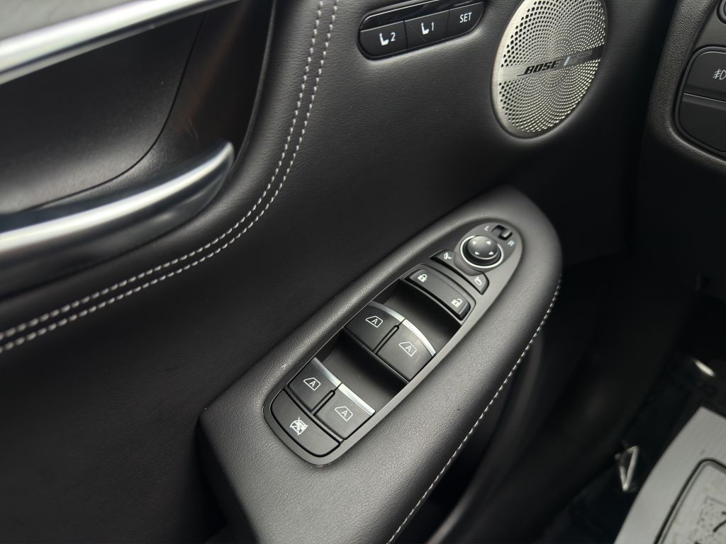 2023 INFINITI QX55 Image 11