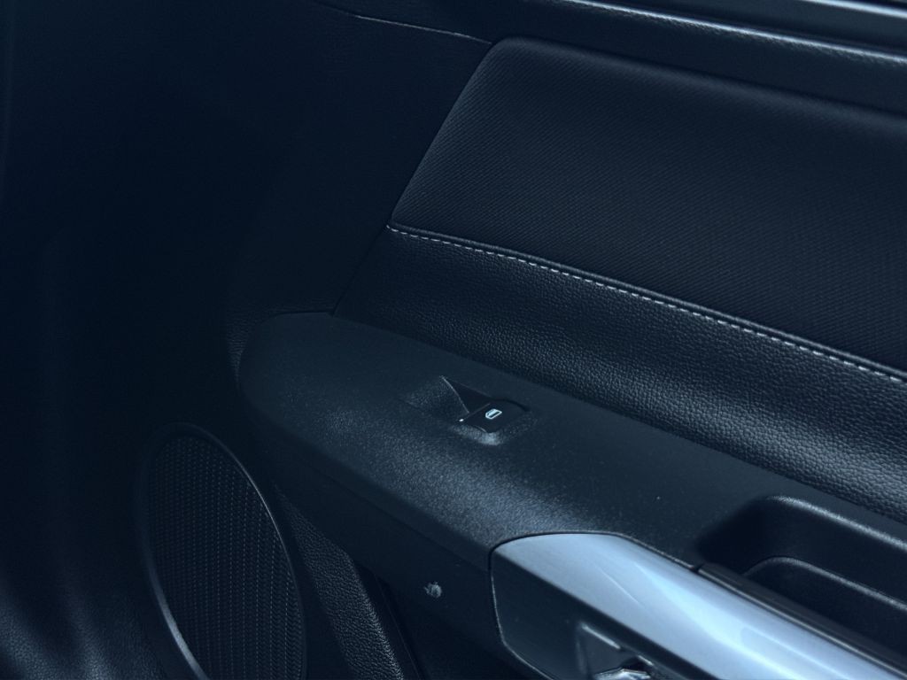 2021 Ford Mustang Image 15