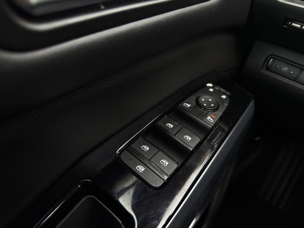 2023 Nissan Pathfinder Image 11