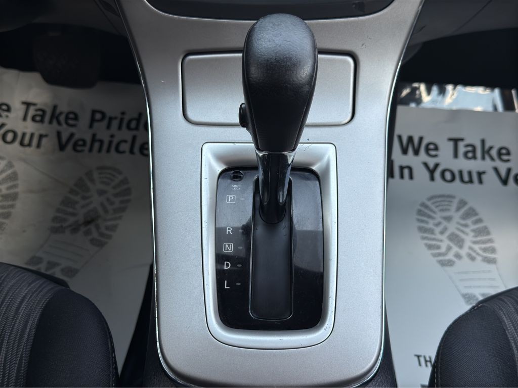 2015 Nissan Sentra Image 16