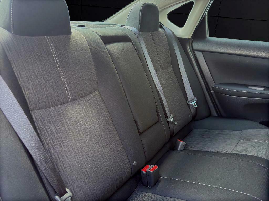 2015 Nissan Sentra Image 17