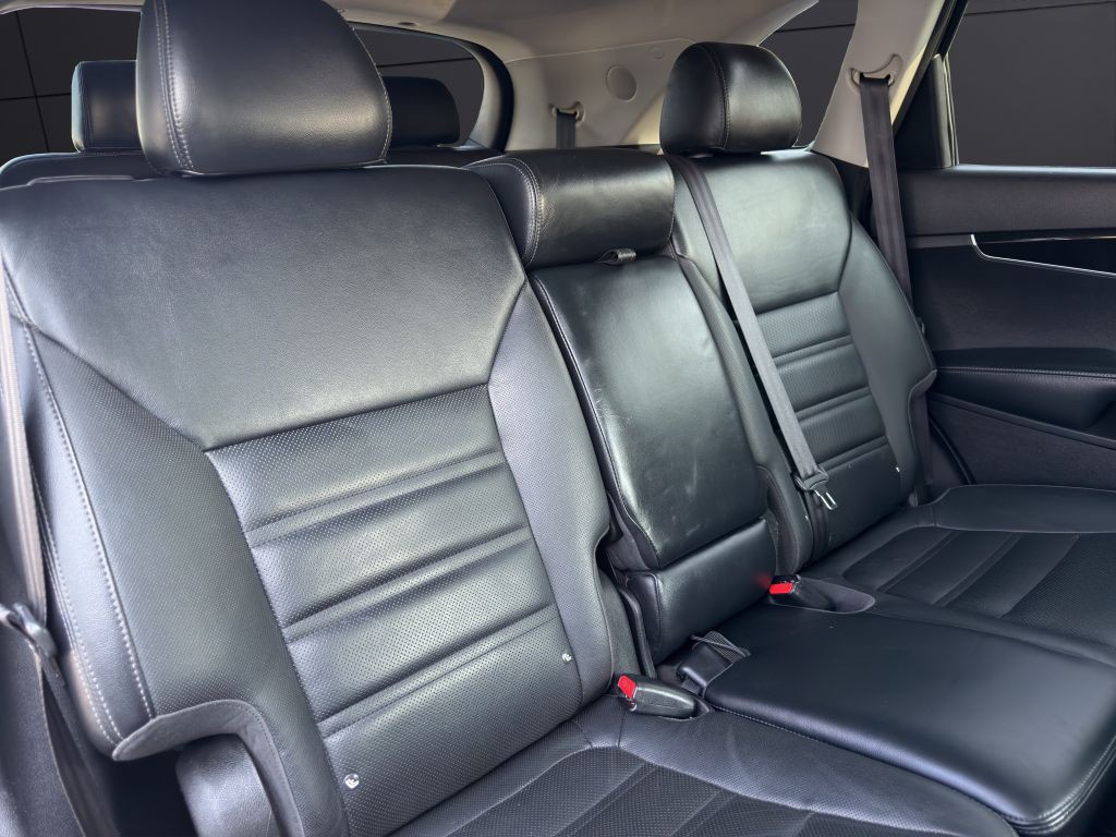 2016 Kia Sorento Image 20