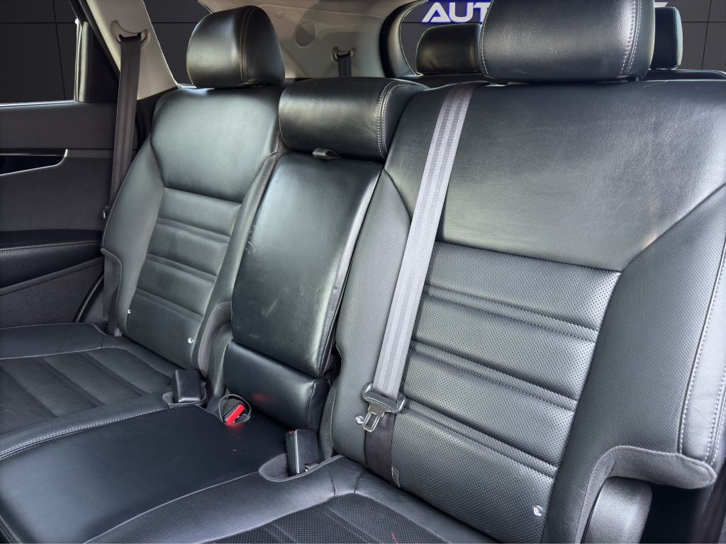 2016 Kia Sorento Image 21