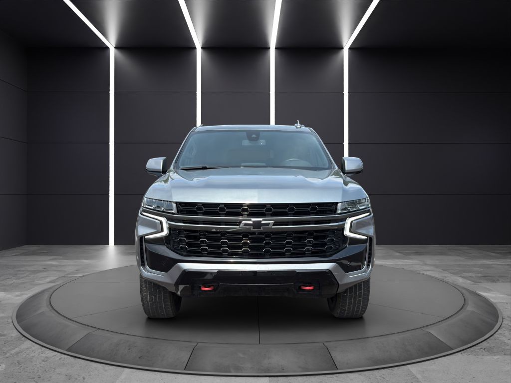 2022 Chevrolet Suburban Image 2