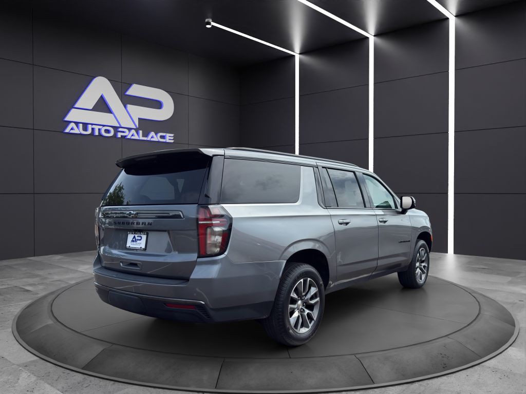 2022 Chevrolet Suburban Image 6