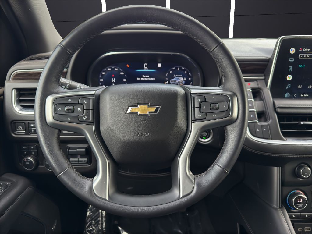 2022 Chevrolet Suburban Image 16