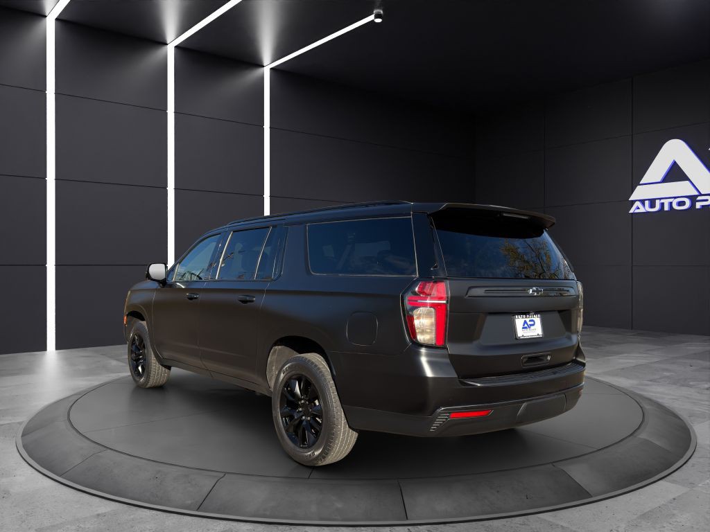 2022 Chevrolet Suburban Image 4