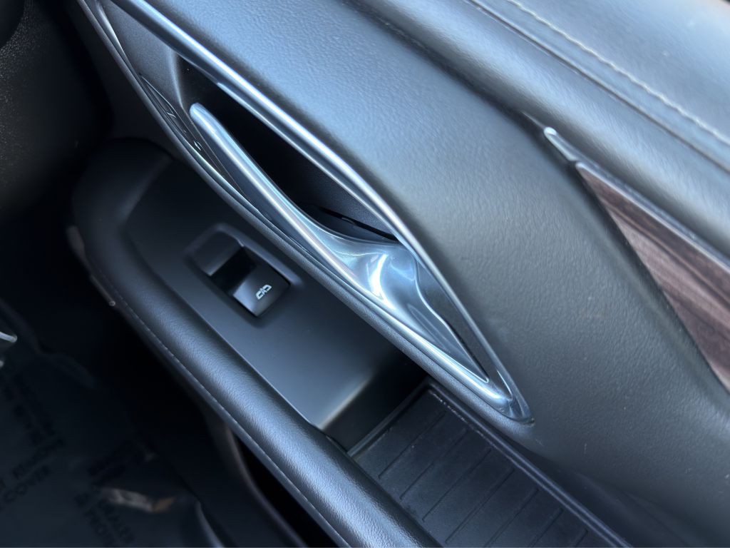 2022 Chevrolet Suburban Image 15