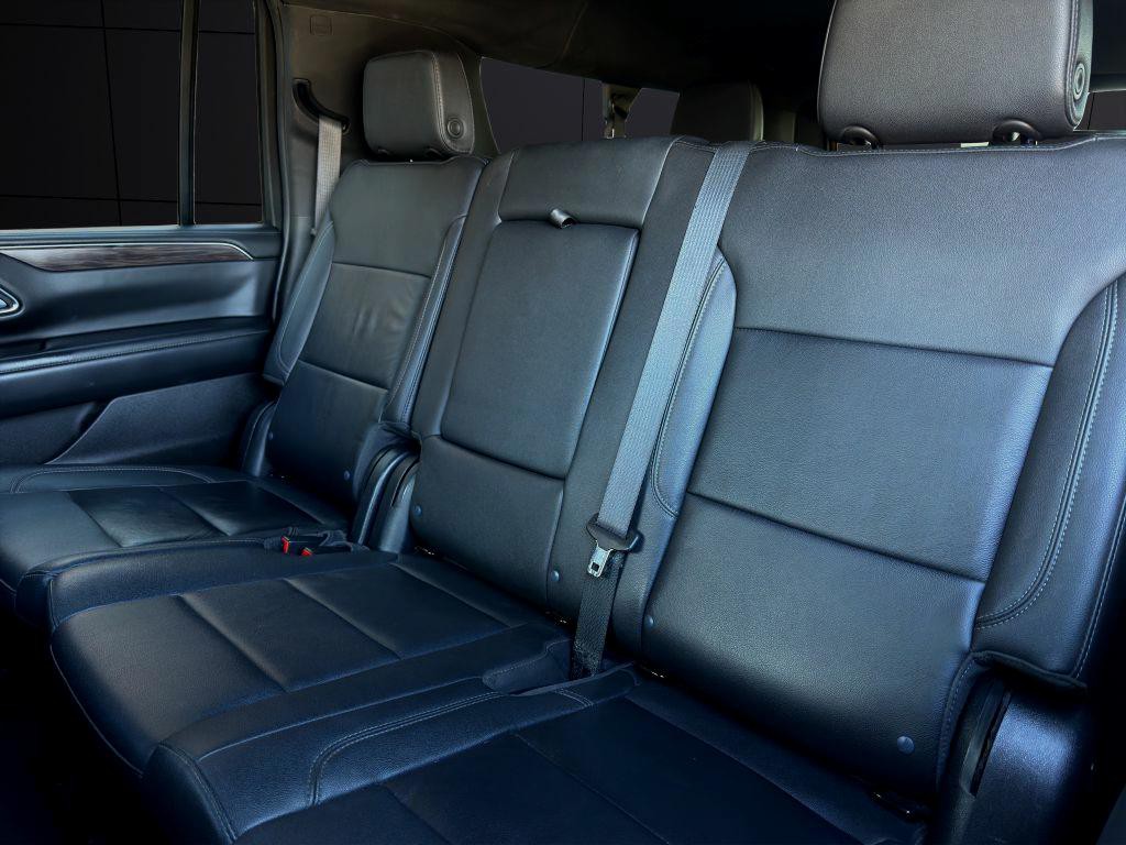 2022 Chevrolet Suburban Image 20