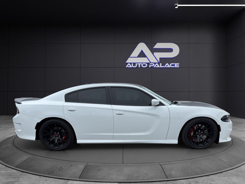 2017 Dodge Charger Image 8