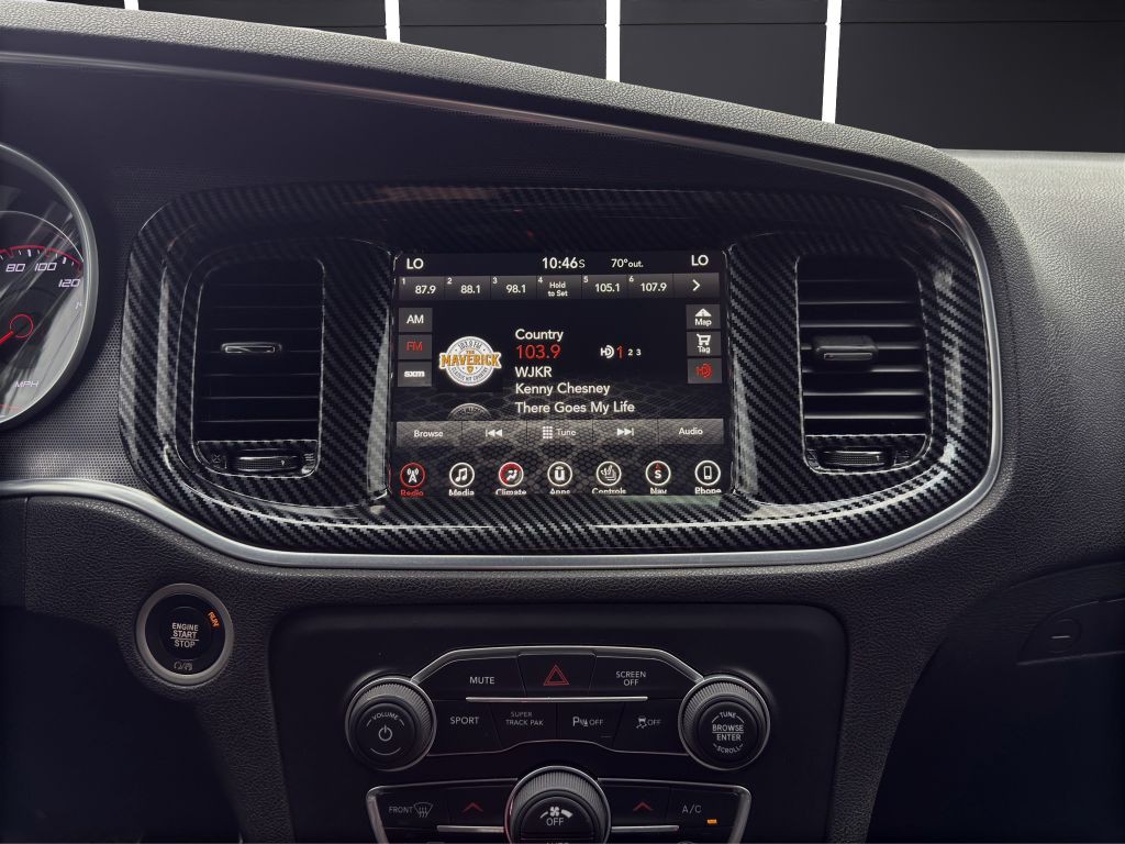 2017 Dodge Charger Image 18