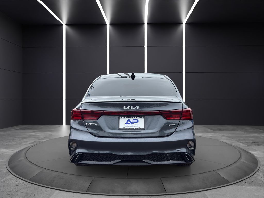 2024 Kia Forte Image 5
