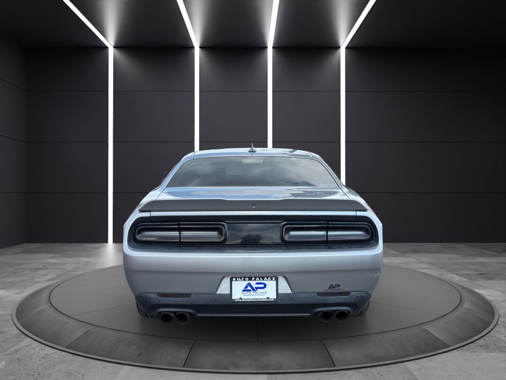 2016 Dodge Challenger Image 5