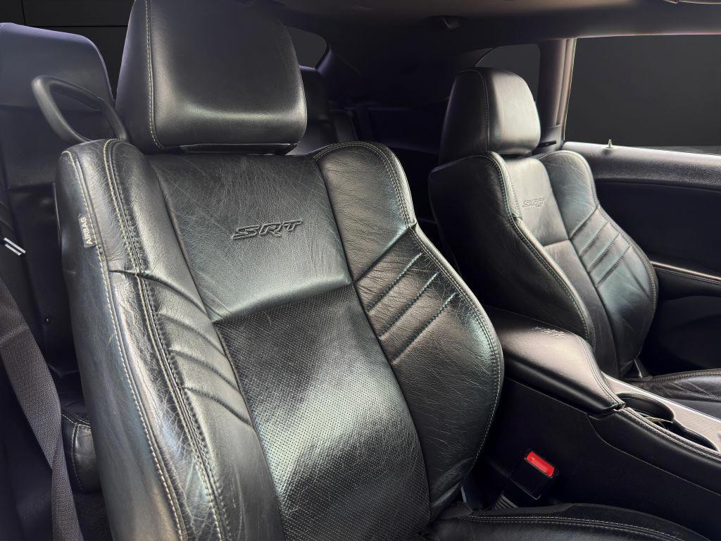 2016 Dodge Challenger Image 14