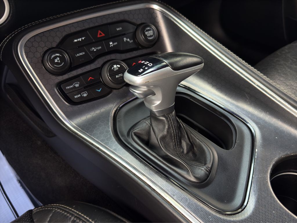 2016 Dodge Challenger Image 17