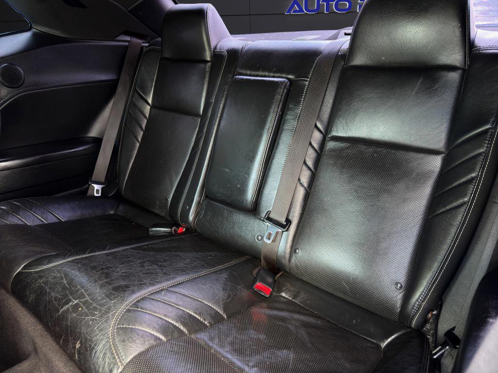 2016 Dodge Challenger Image 20