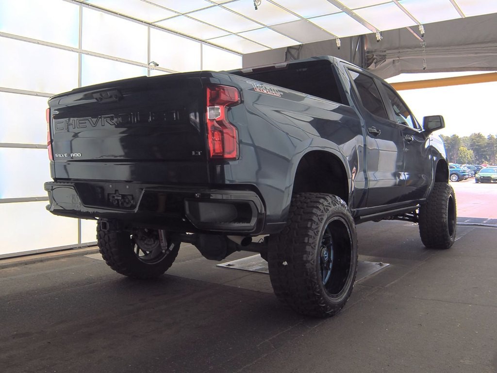 2023 Chevrolet Silverado 1500 Image 2