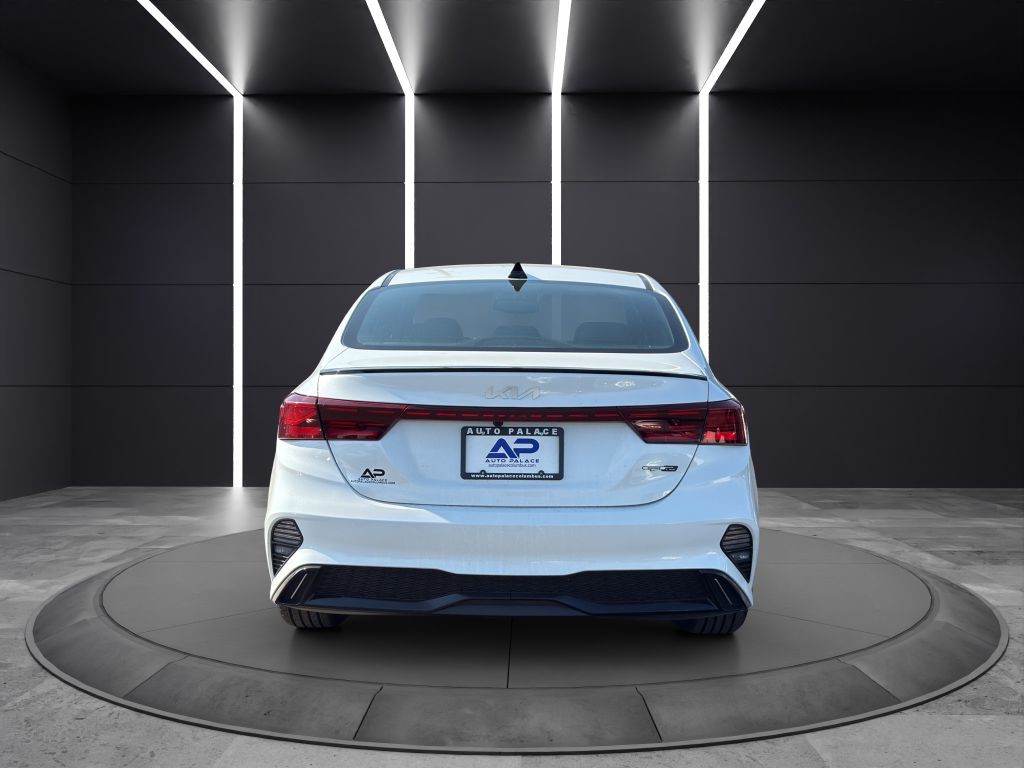 2024 Kia Forte Image 5