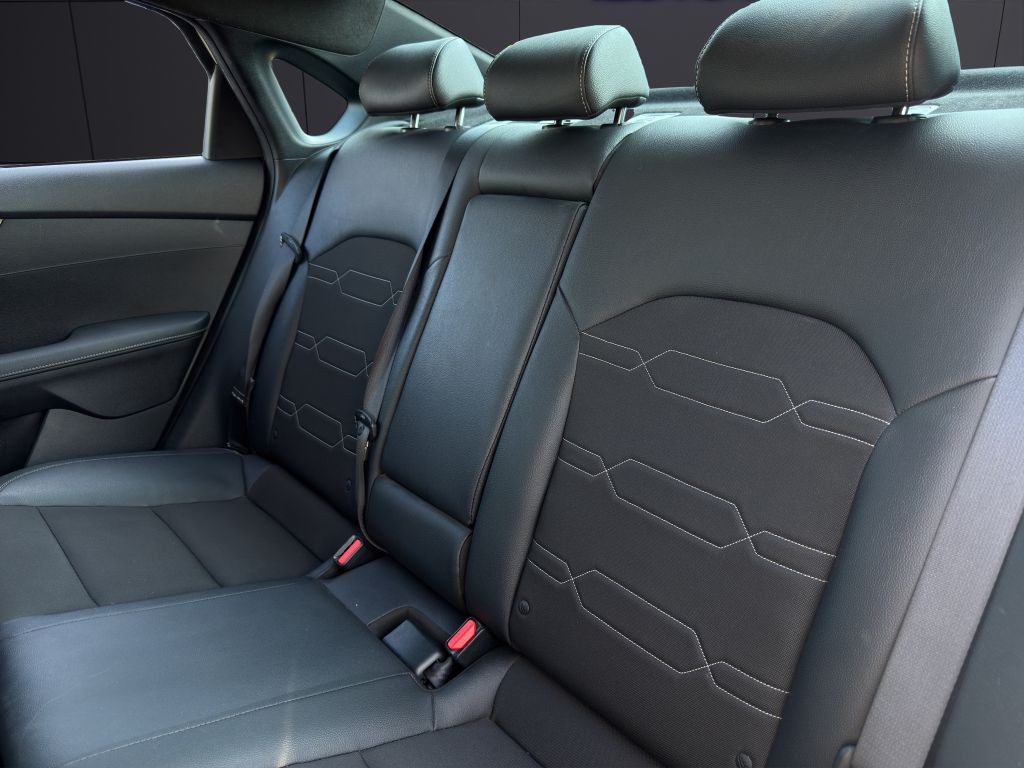2024 Kia Forte Image 21