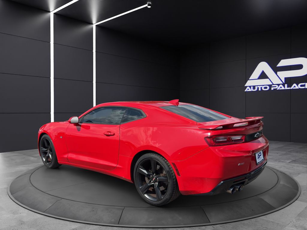 2017 Chevrolet Camaro Image 4