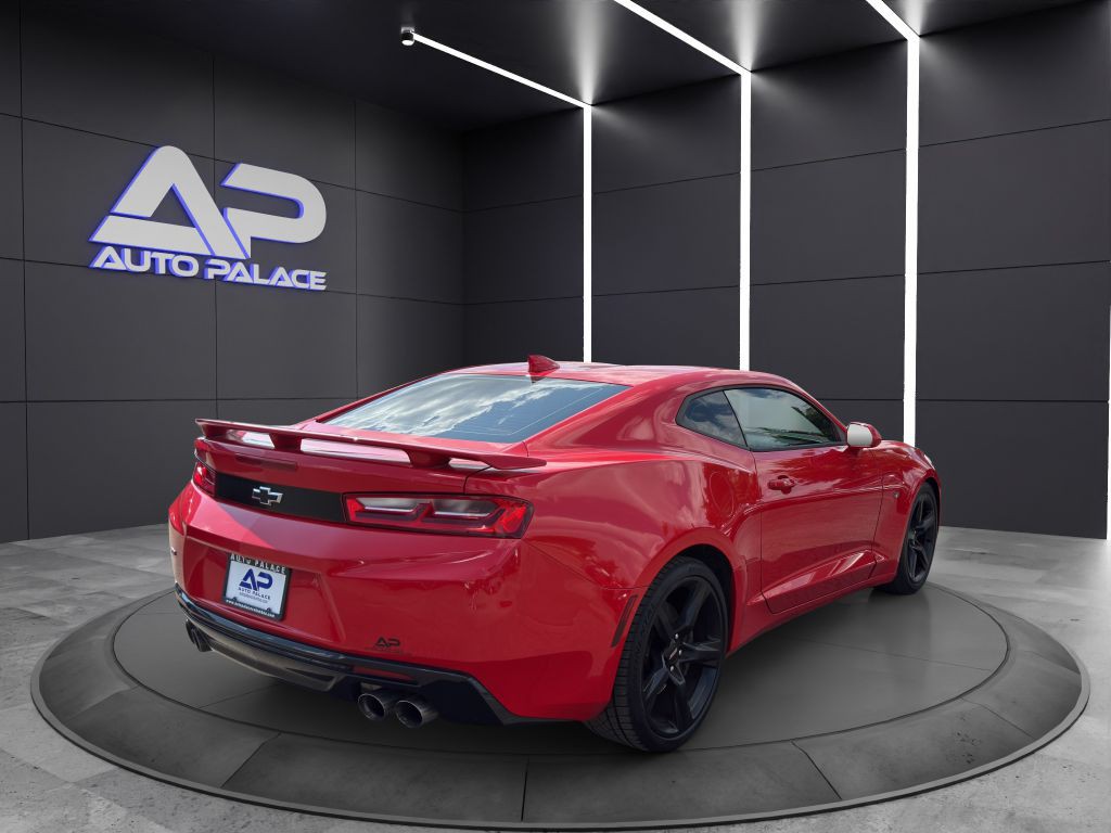 2017 Chevrolet Camaro Image 6