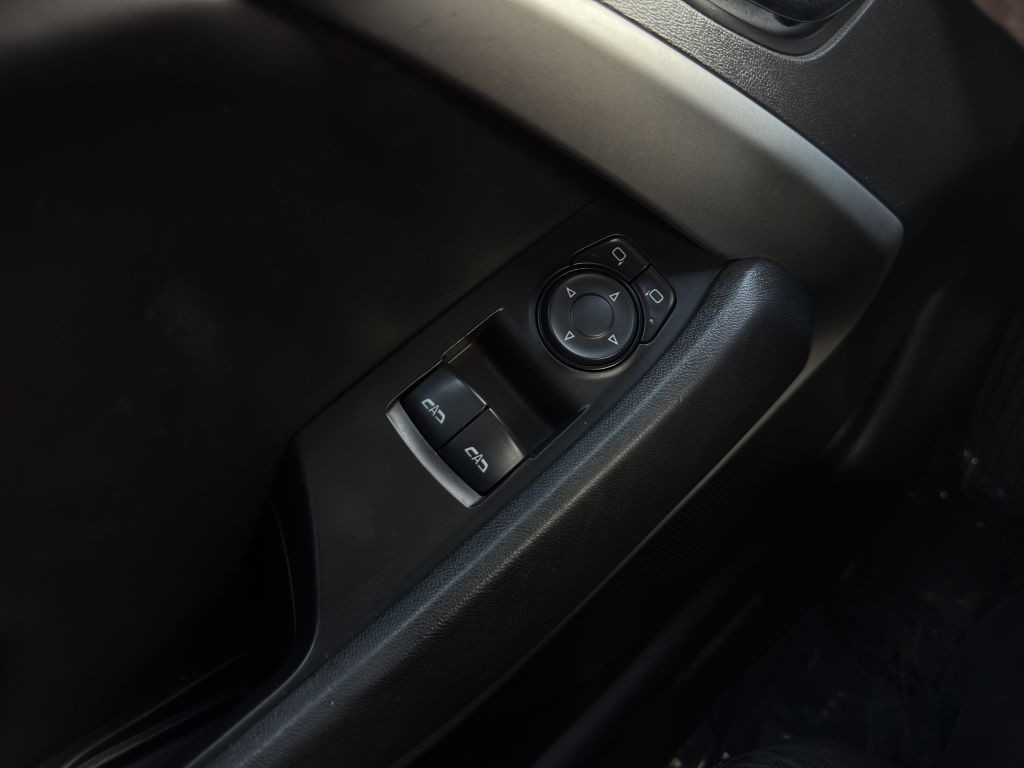 2017 Chevrolet Camaro Image 11