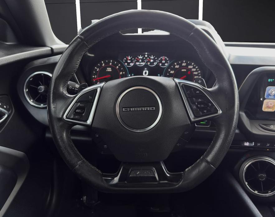 2017 Chevrolet Camaro Image 16