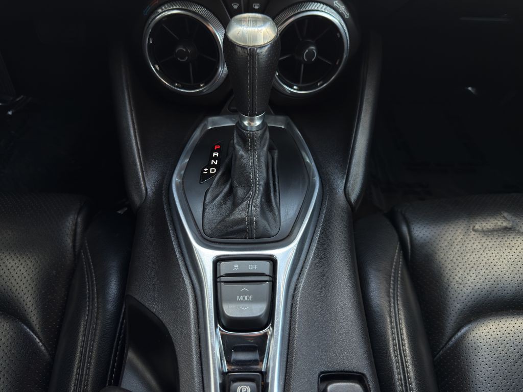 2017 Chevrolet Camaro Image 19