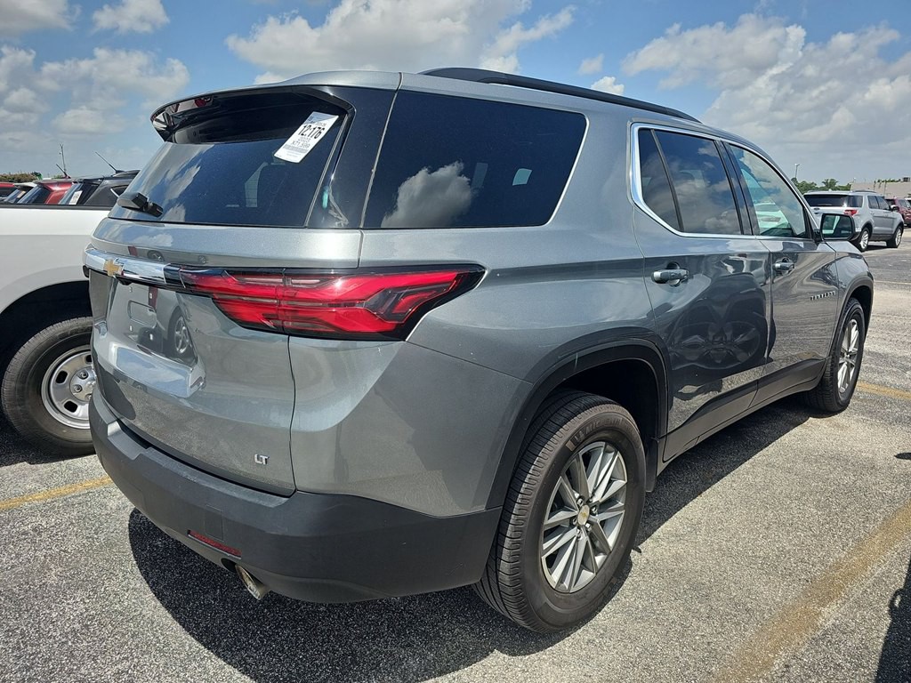 2023 Chevrolet Traverse Image 2