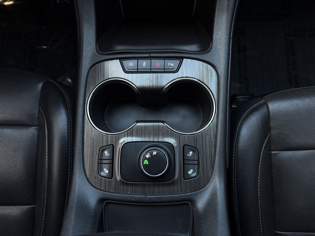 2020 GMC Acadia Image 19