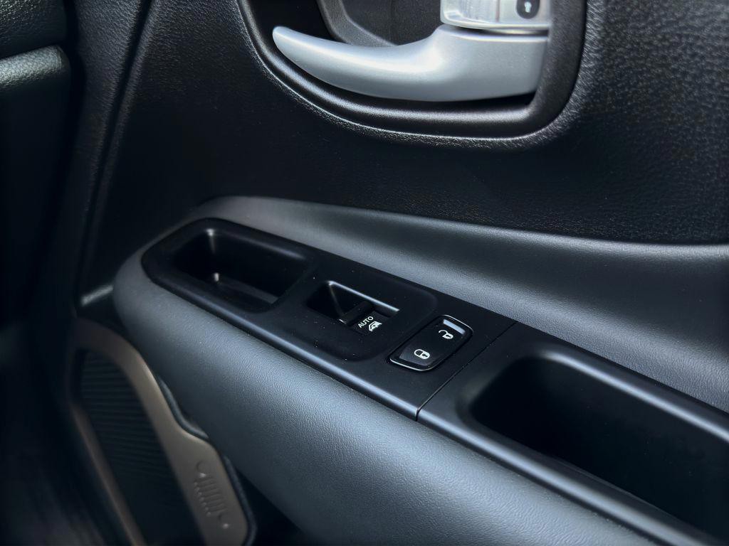 2023 Jeep Renegade Image 15