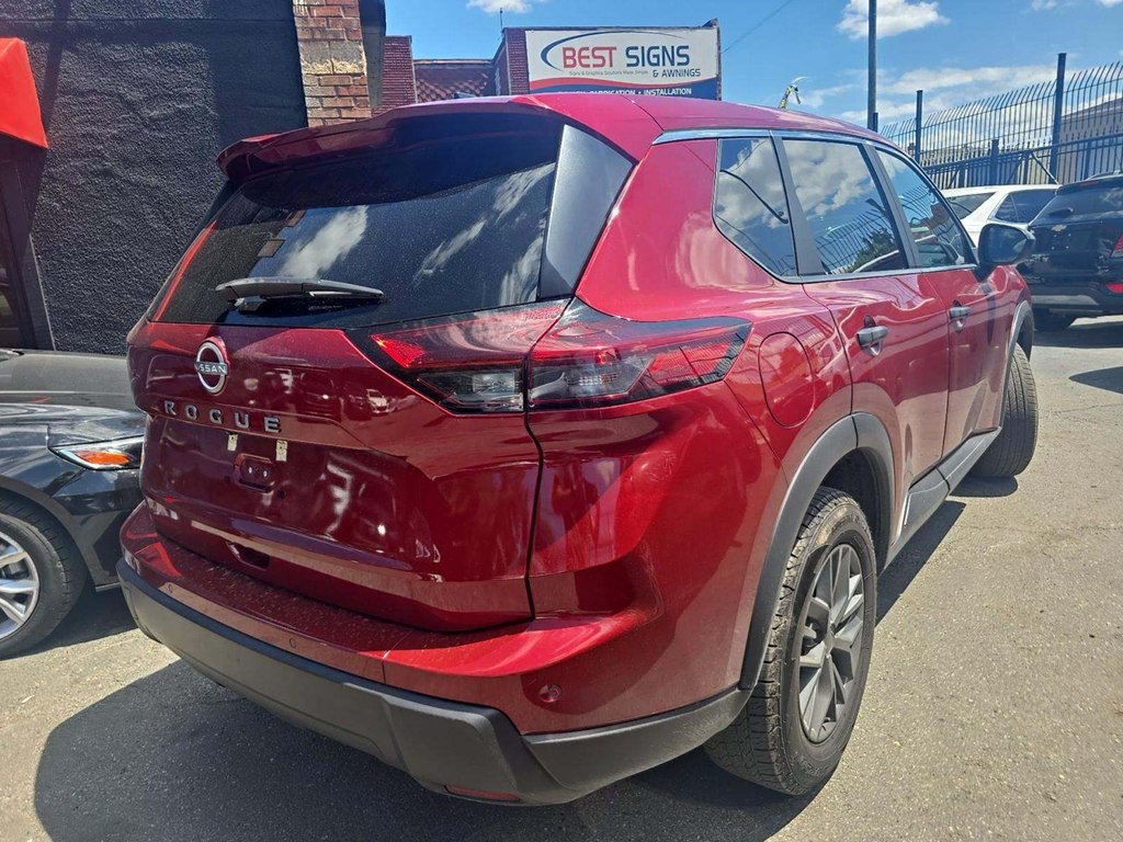 2024 Nissan Rogue Image 2