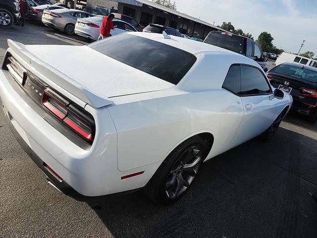 2018 Dodge Challenger Image 2