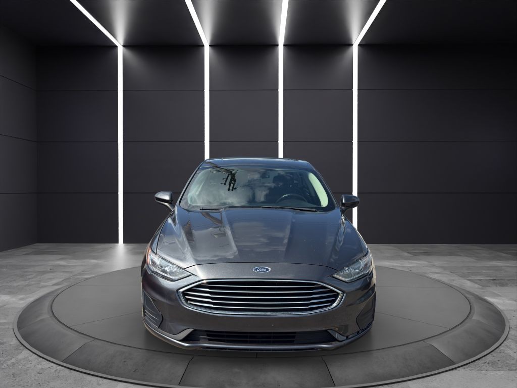 2020 Ford Fusion Image 2
