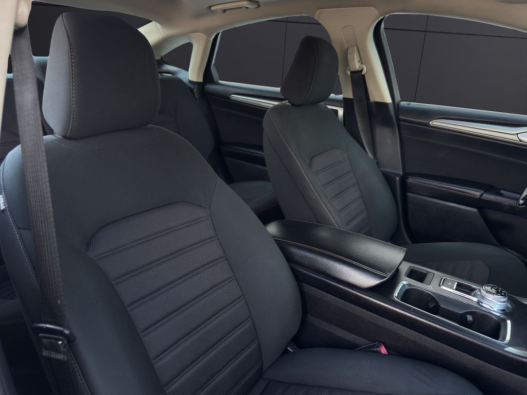 2020 Ford Fusion Image 15