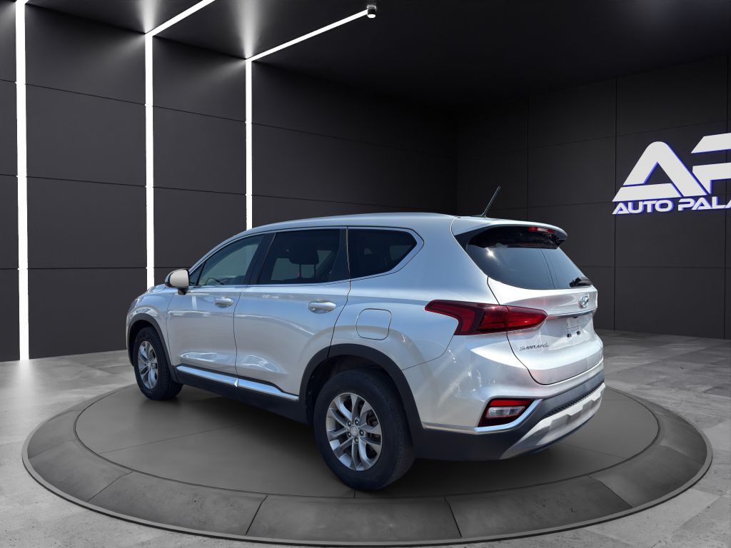 2019 Hyundai Santa Fe Image 3