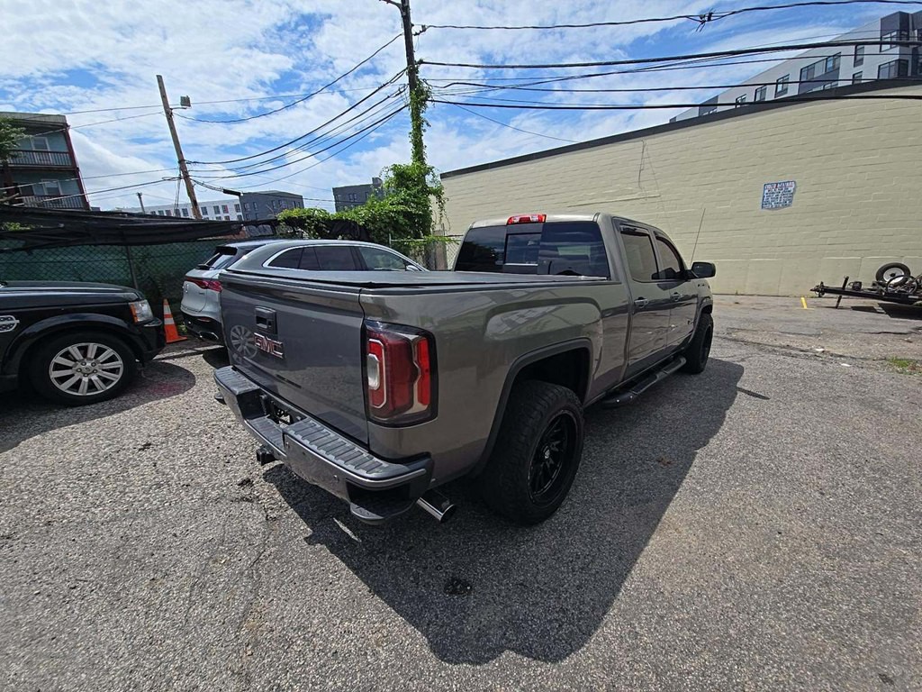 2017 GMC Sierra Image 2