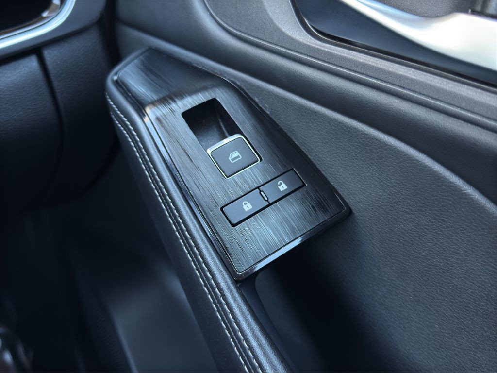 2023 Nissan Rogue Image 15