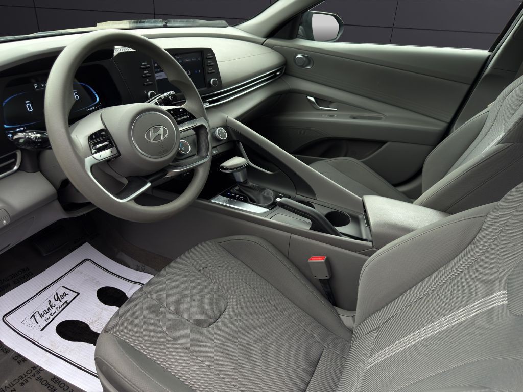 2024 Hyundai Elantra Image 12