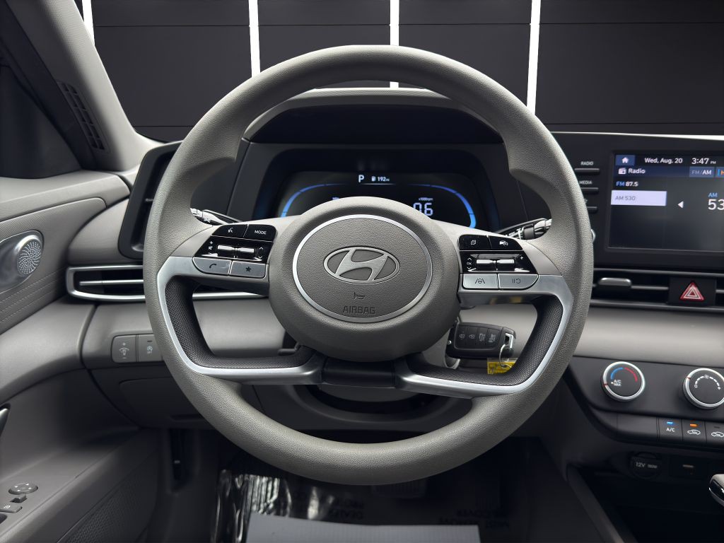 2024 Hyundai Elantra Image 15