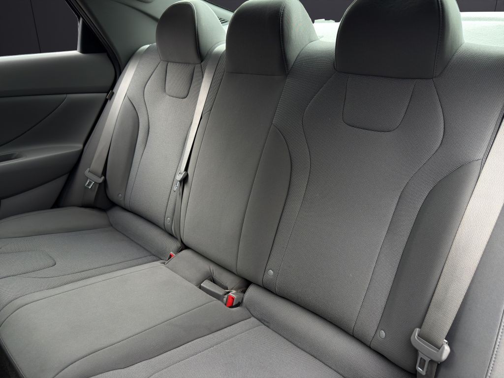 2024 Hyundai Elantra Image 20