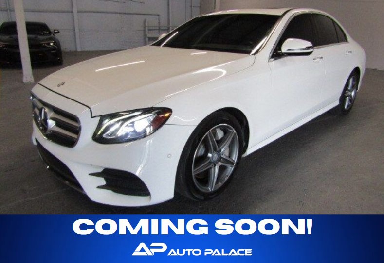 2017 Mercedes-Benz E-Class Image 1