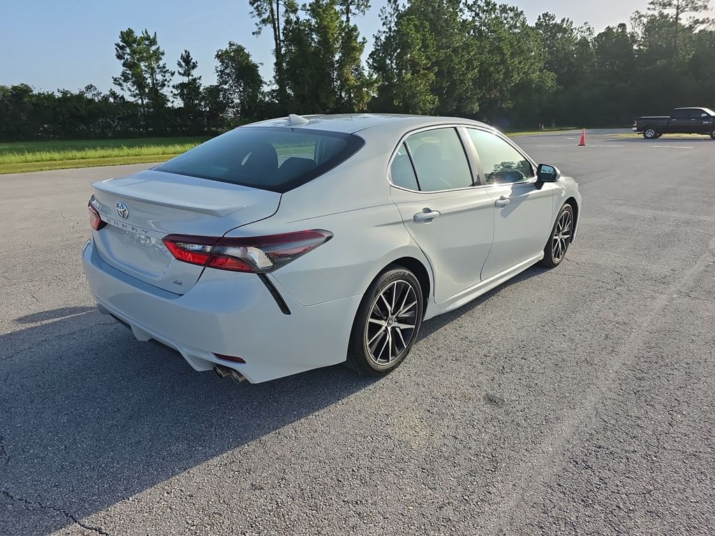 2023 Toyota Camry Image 2
