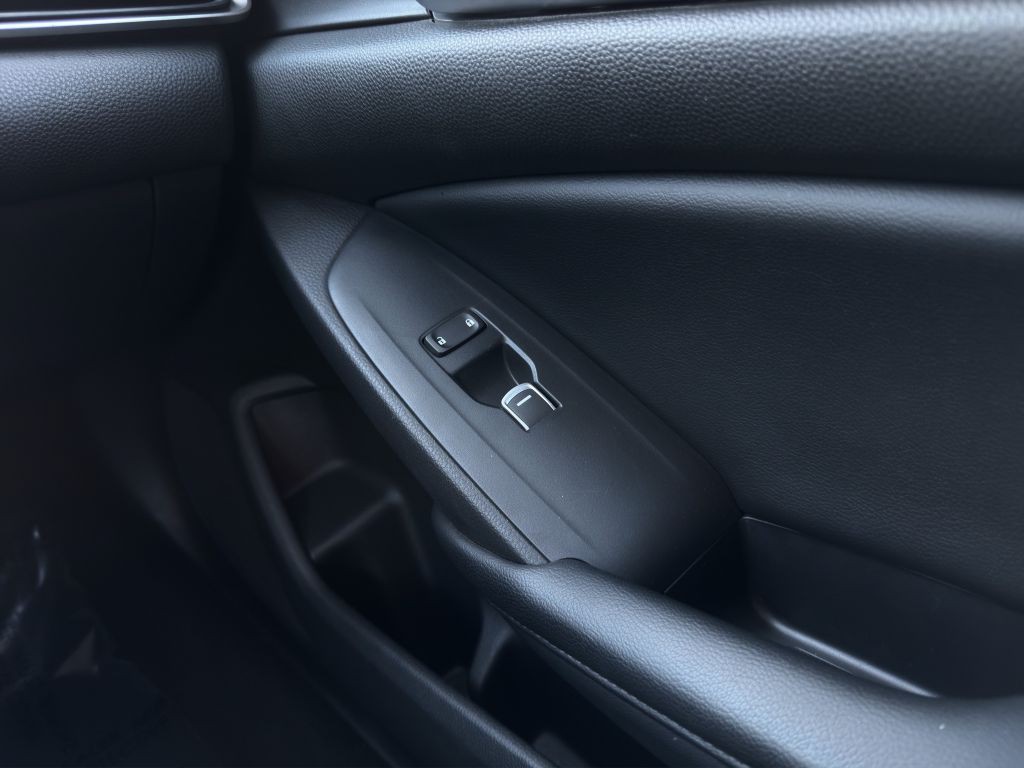 2018 Honda Accord Image 15