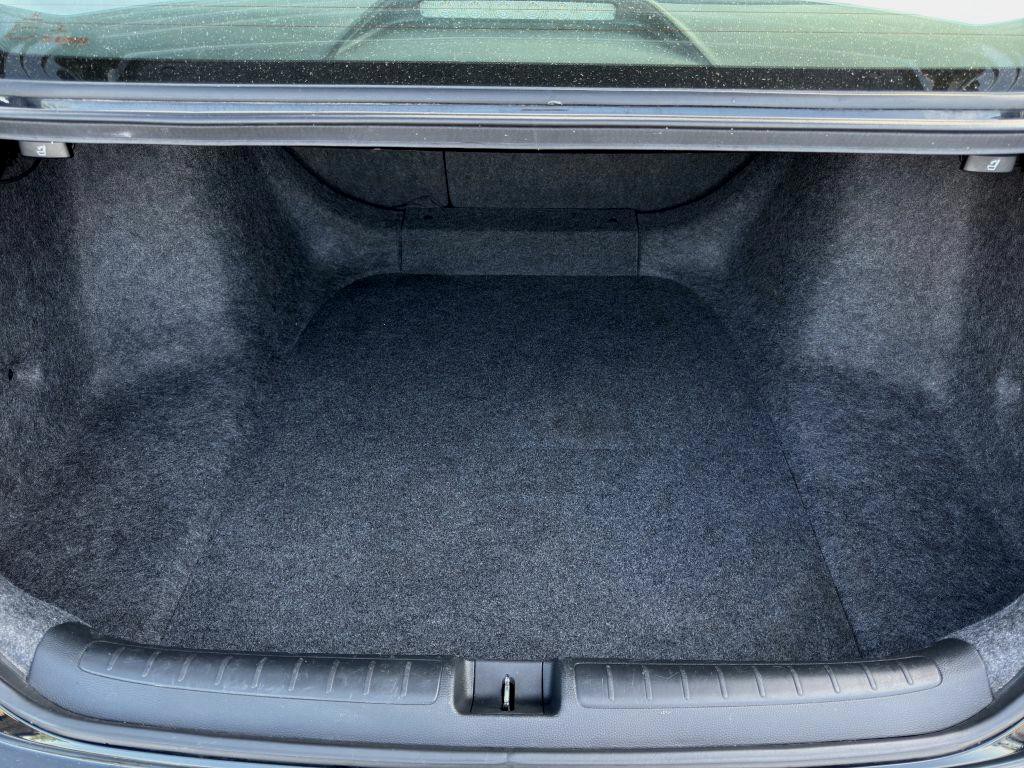 2018 Honda Accord Image 23