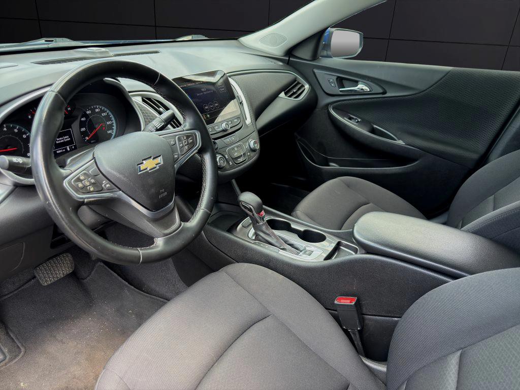 2023 Chevrolet Malibu Image 9