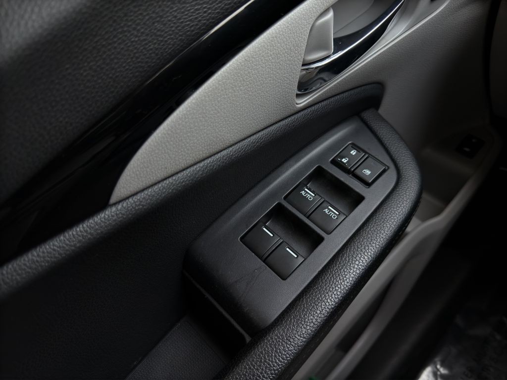 2017 Honda Pilot Image 11