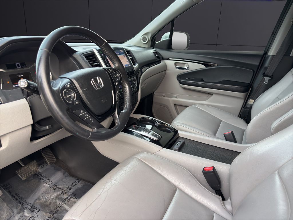 2017 Honda Pilot Image 12