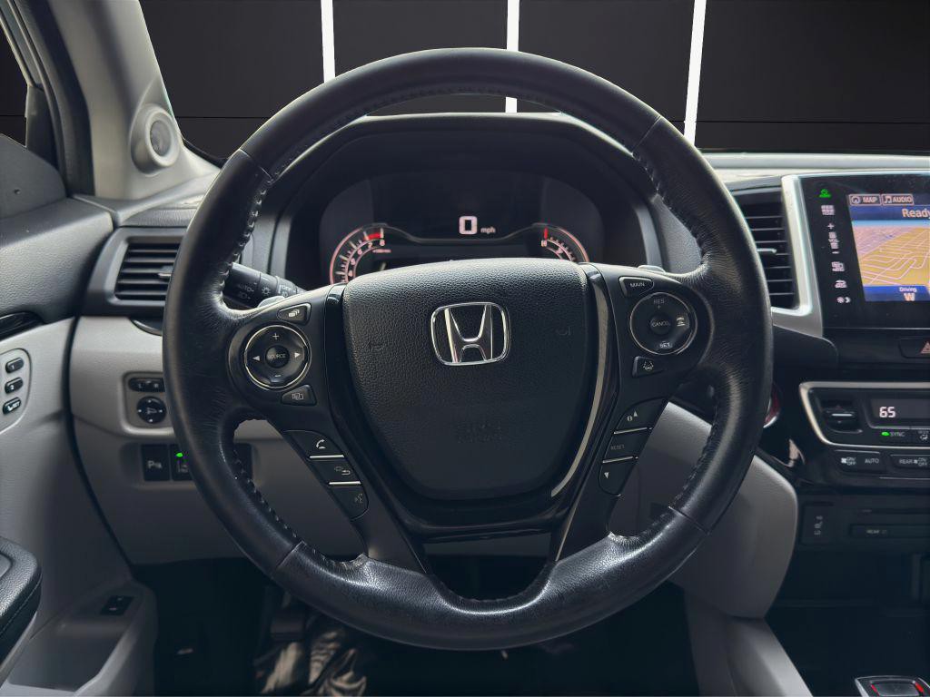 2017 Honda Pilot Image 16